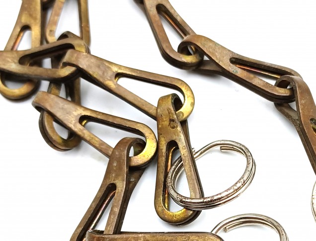 Vintage 3 way chain divider antique finish