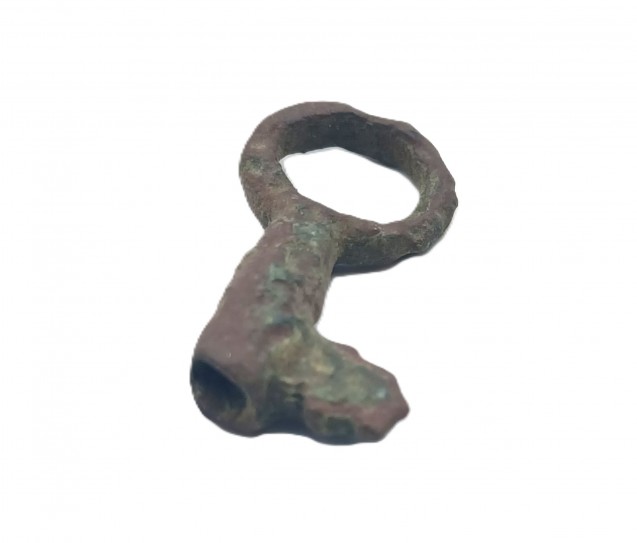 13th Century small cask key copper alloy medieval