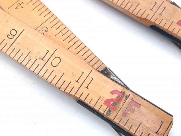 Vintage Holbro Folding Wooden Measure 5ft Ruler