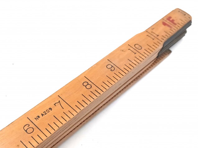Vintage Holbro Folding Wooden Measure 5ft Ruler